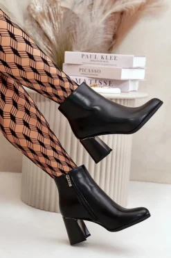 Gładkie Botki Damskie Na Słupku Z Eko Skóra Ocieplane Czarne Milisea