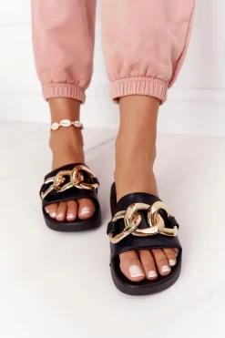 Gumowe Klapki Z Łańcuchem Czarne One Moment