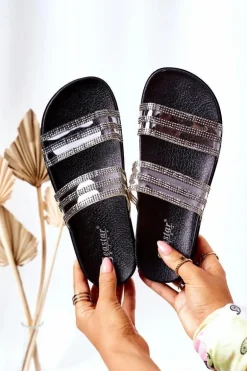 Gumowe Klapki Z Cyrkoniami Czarne Miss You