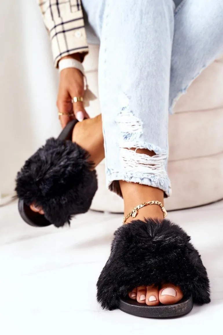 Gumowe Klapki Z Futerkiem Czarne Soft