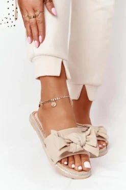 Gumowe Klapki Z Kokardą Beżowe Andrea