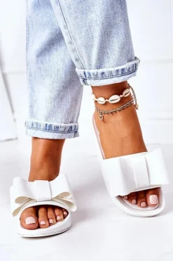 Gumowe Klapki Z Kokardą Białe April