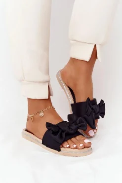 Gumowe Klapki Z Kokardą Czarne Andrea