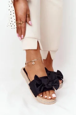 Gumowe Klapki Z Kokardą Czarne Andrea