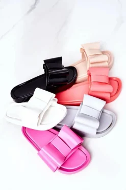 Gumowe Klapki Z Kokardą Czarne April