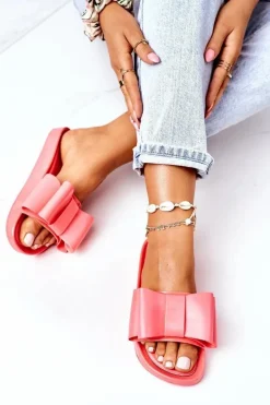 Gumowe Klapki Z Kokardą Koralowe April