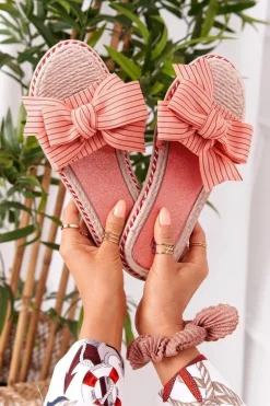 Gumowe Klapki Z Kokardą Różowe Gabriell