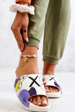 Gumowe Klapki Z Nadrukiem Białe Monsters