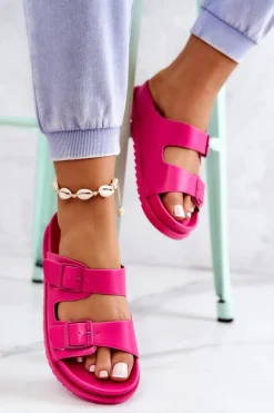 Gumowe Klapki Ze Sprzączką Fuksja Corina
