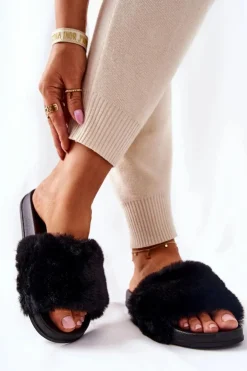 Gumowe Profilowane Klapki Z Futerkiem Czarne Emmie