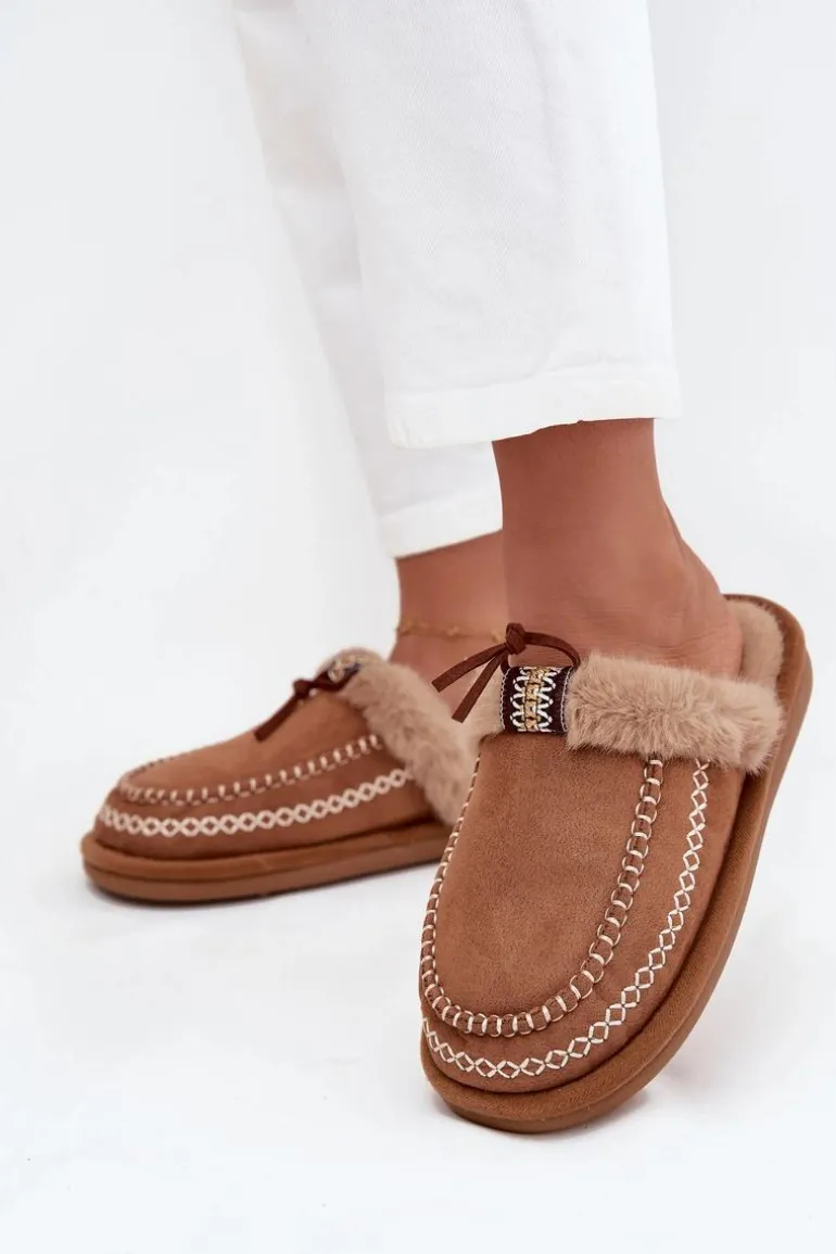 Kapcie Damskie Z Futerkiem I Haftem Brązowe Perivelle