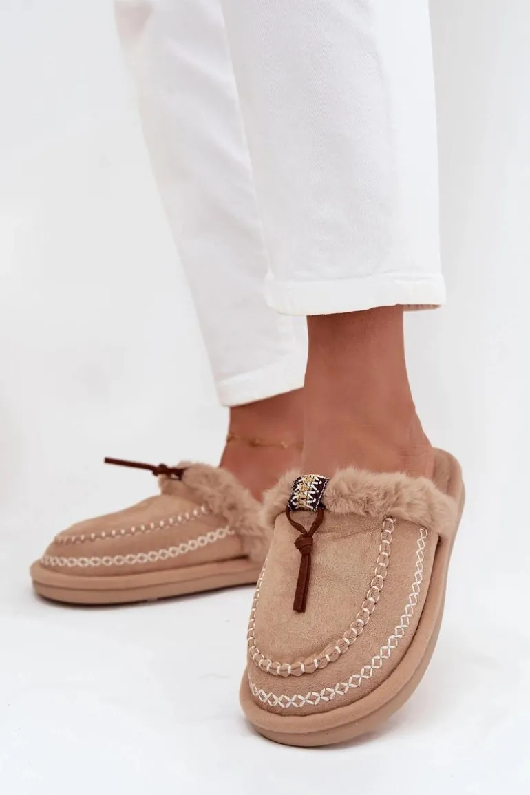 Kapcie Damskie Z Futerkiem I Haftem Beżowe Perivelle