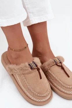 Kapcie Damskie Z Futerkiem I Haftem Beżowe Perivelle