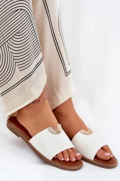 Klapki Damskie Eko Skórzane Z Ozdobnymi Detalami Białe Mevith