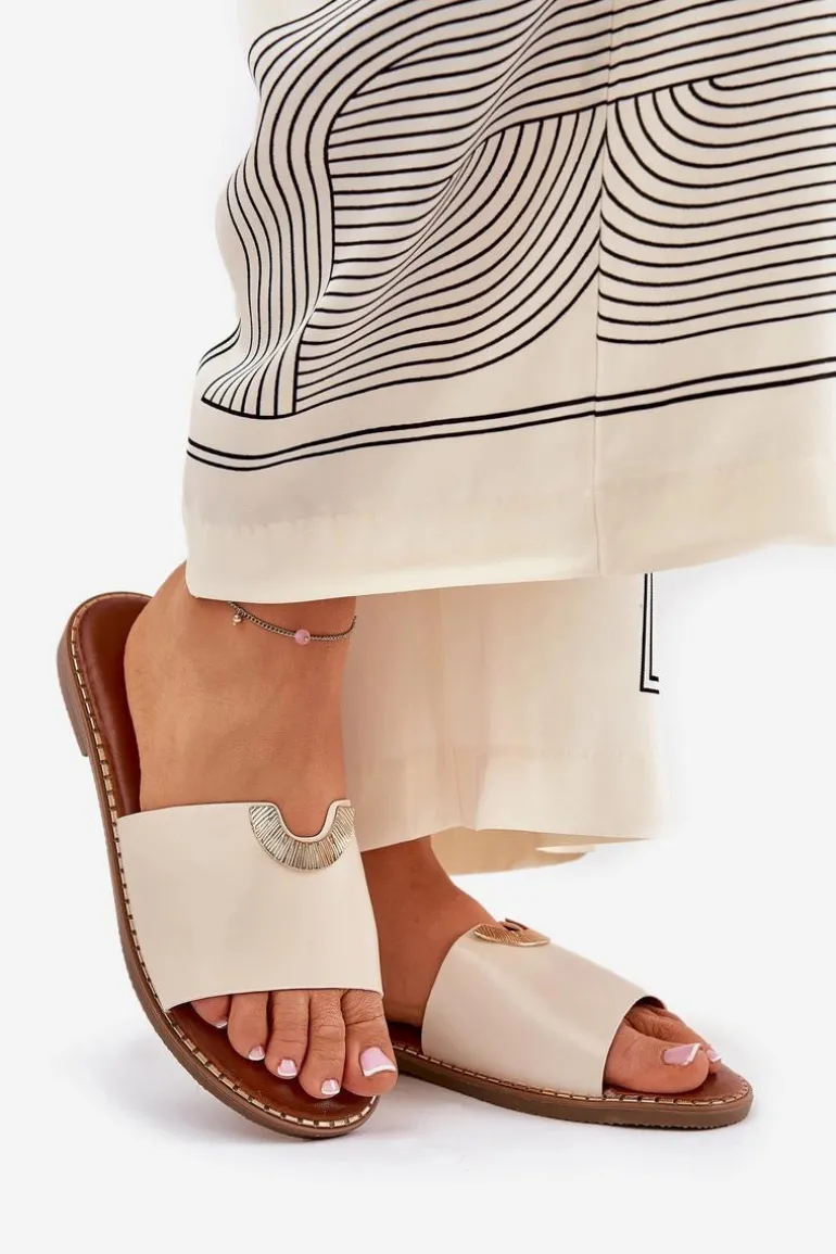 Klapki Damskie Eko Skórzane Z Ozdobnymi Detalami Beżowe Mevith