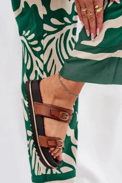 Klapki Damskie Gładkie Na Platformie Z Paskami I Klamrami Camel Ziferte