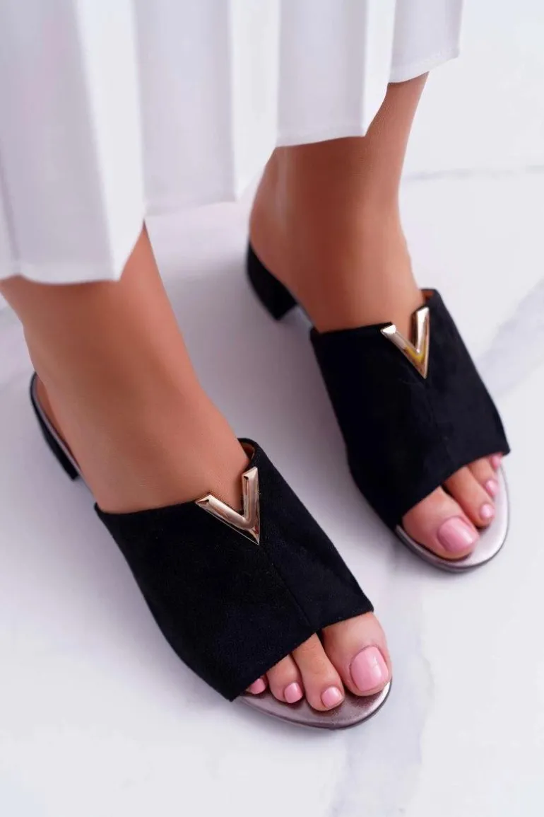 Klapki Damskie Klasyczne Eleganckie Na Klocku Czarne Demea