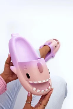 Klapki Damskie Lekkie Piankowe Z Motywem Rekina Fioletowo-Różowe Kasila