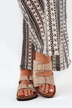 Klapki Damskie Na Korkowej Platformie Ze Złotymi Klamrami Beżowe Lisavionea