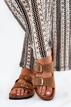 Klapki Damskie Na Korkowej Platformie Ze Złotymi Klamrami Camel Lisavionea