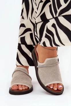 Klapki Damskie Na Koturnie Z Ozdobnym Paseczkiem Beżowe Teriwes