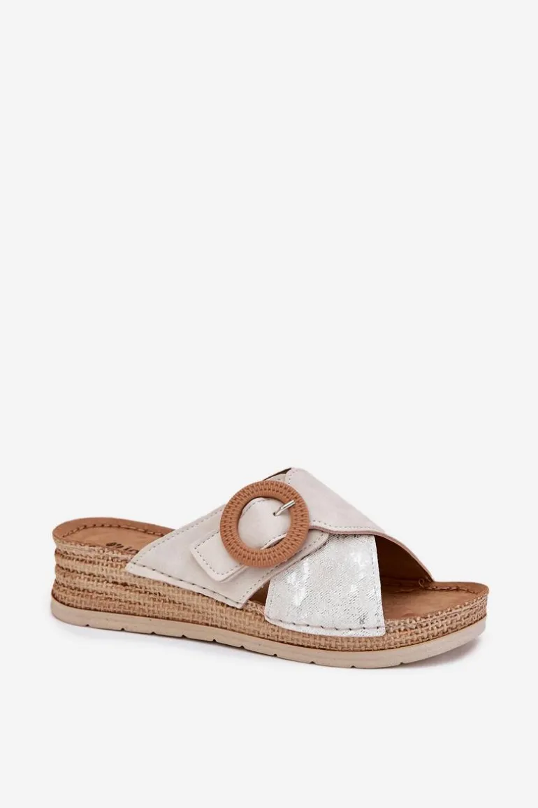 Klapki Damskie Na Koturnie Z Ozdobną Klamrą Inblu RV000012 Jasnobeżowe