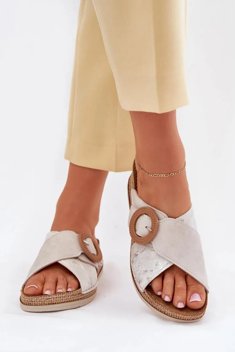 Klapki Damskie Na Koturnie Z Ozdobną Klamrą Inblu RV000012 Jasnobeżowe