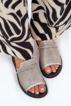 Klapki Damskie Na Koturnie Z Ozdobnym Paseczkiem Srebrne Teriwes