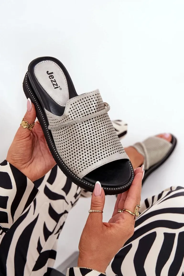 Klapki Damskie Na Koturnie Z Ozdobnym Paseczkiem Srebrne Teriwes