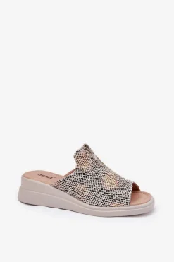 Klapki Damskie Na Koturnie Z Zamkiem Zwierzęcy Wzór Beżowe Irriva