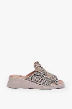 Klapki Damskie Na Koturnie Z Zamkiem Zwierzęcy Wzór Beżowe Irriva