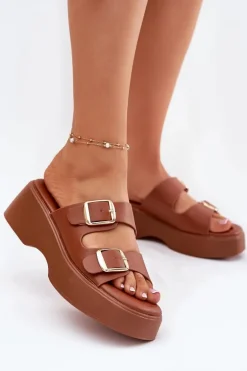 Klapki Damskie Na Koturnie I Platformie Z Klamrami Camel Nitarelia