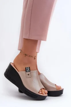 Klapki Damskie Na Koturnie Złote Vleni