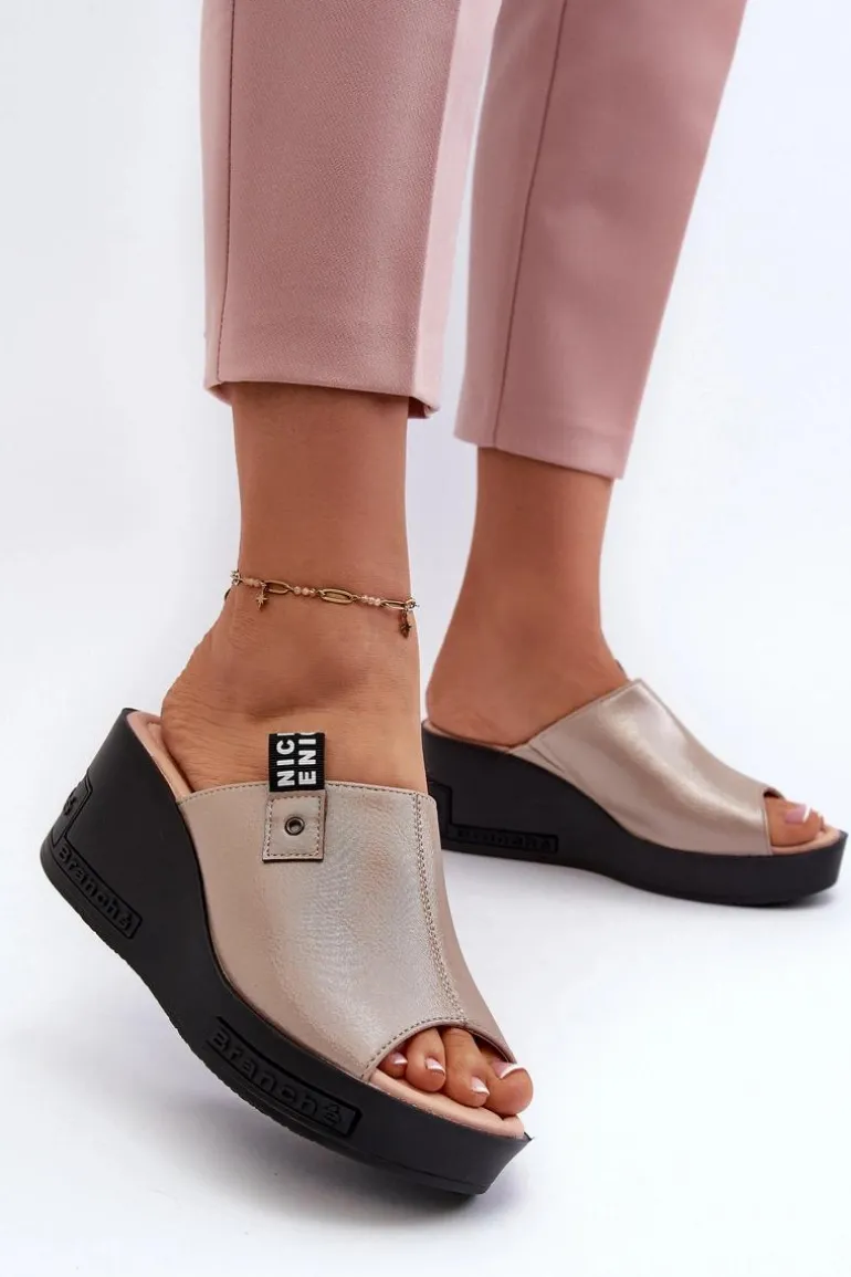 Klapki Damskie Na Koturnie Złote Vleni