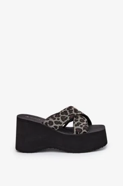 Klapki Damskie Na Koturnie I Platformie Panterka Czarne Sevolee