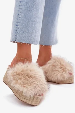 Klapki Damskie Na Koturnie Z Futerkiem I Plecionką Beżowe Virela