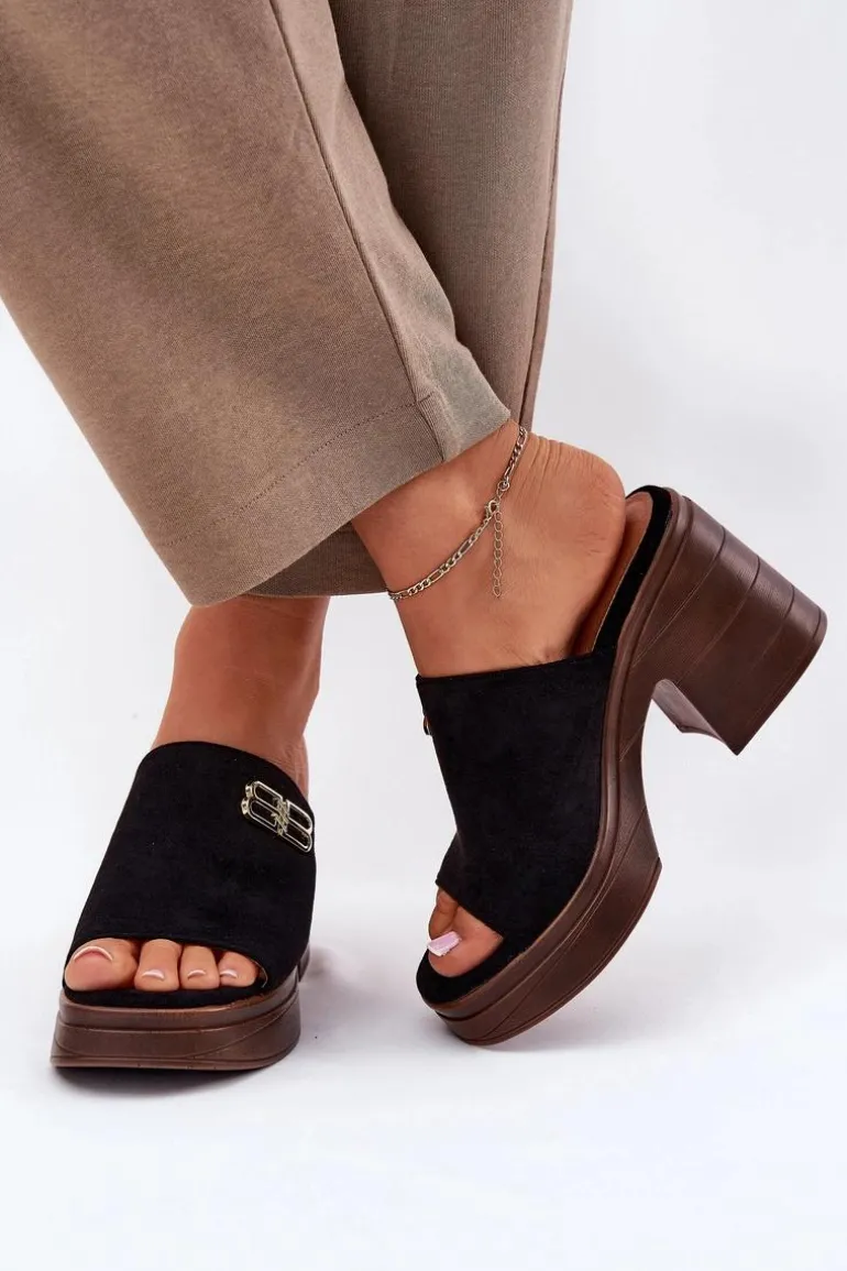 Klapki Damskie Na Masywnym Obcasie Ze Złotym Detalem Vinceza 17400 Czarne