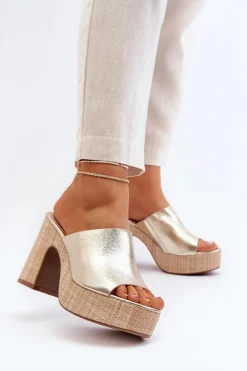 Klapki Damskie Na Obcasie Słupku Złote Siobhan