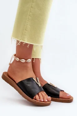 Klapki Damskie Na Płaskiej Podeszwie Z Ozdobą Eko Skórzane Czarne Makia