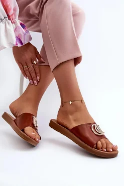 Klapki Damskie Na Płaskiej Podeszwie Z Ozdobą Brązowe Amoonia