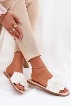 Klapki Damskie Na Płaskim Obcasie Z Ozdobnymi Kwiatami Białe Misorsse