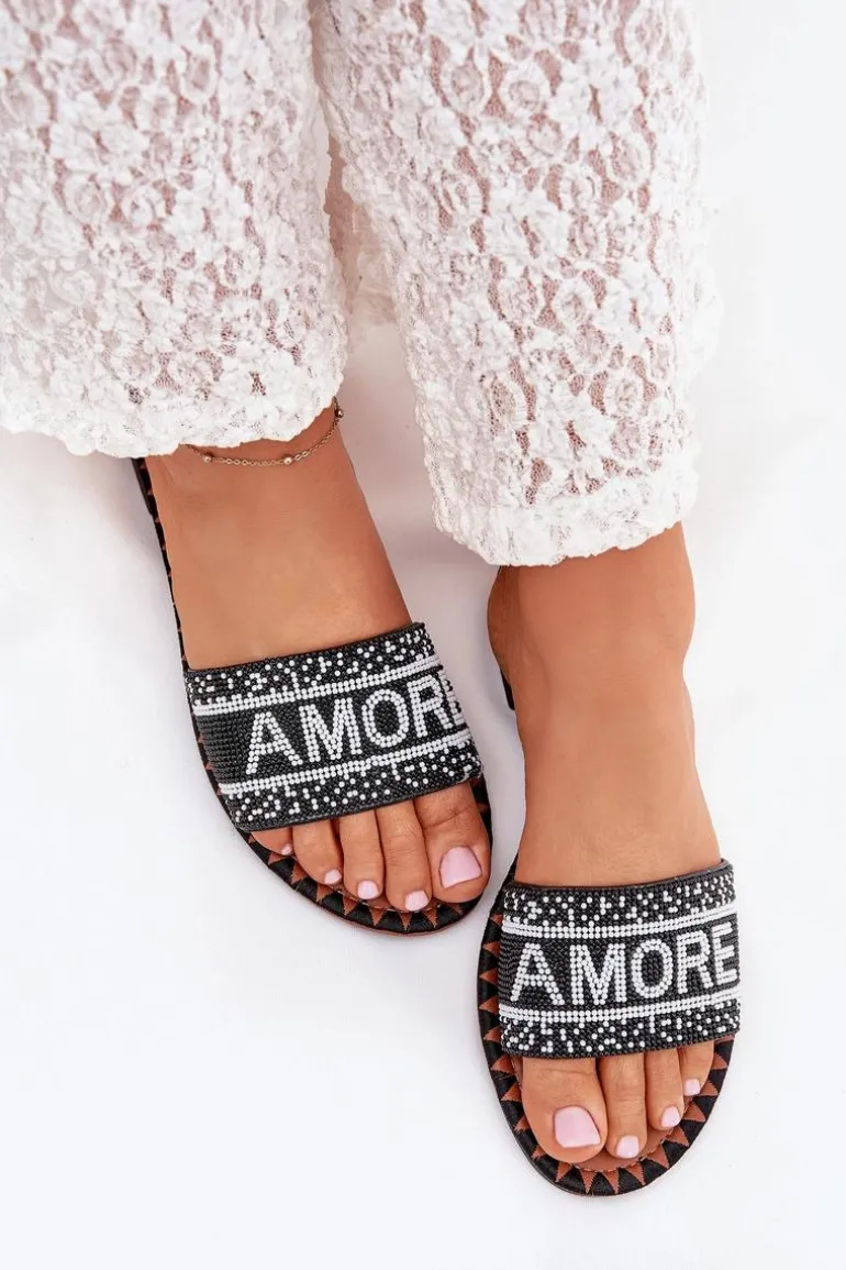 Klapki Damskie Na Płaskim Obcasie Ze Zdobieniem Amore Czarne Avelina
