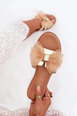 Klapki Damskie Na Płaskim Obcasie Z Tiulową Kokardą Złote Tanira