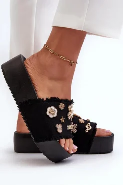 Klapki Damskie Na Platformie Z Przypinkami Czarne Zranesia