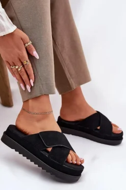 Klapki Damskie Na Platformie Z Przeplatającymi Się Paskami Czarne Rinasara