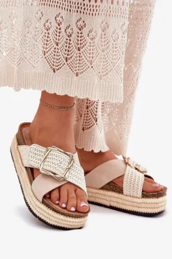 Klapki Damskie Na Platformie Z Plecionką I Złotą Klamrą Beżowe Filazzia