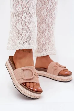 Klapki Damskie Na Platformie Z Ozdobą Różowe Daphira