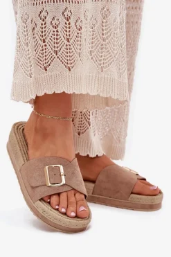 Klapki Damskie Na Platformie Ze Złotą Klamrą Ciemnobeżowe Selira