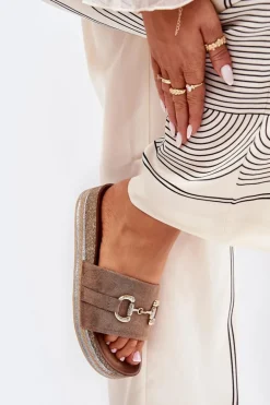 Klapki Damskie Na Platformie Ze Złotą Ozdobą I Brokatem Khaki Morisela