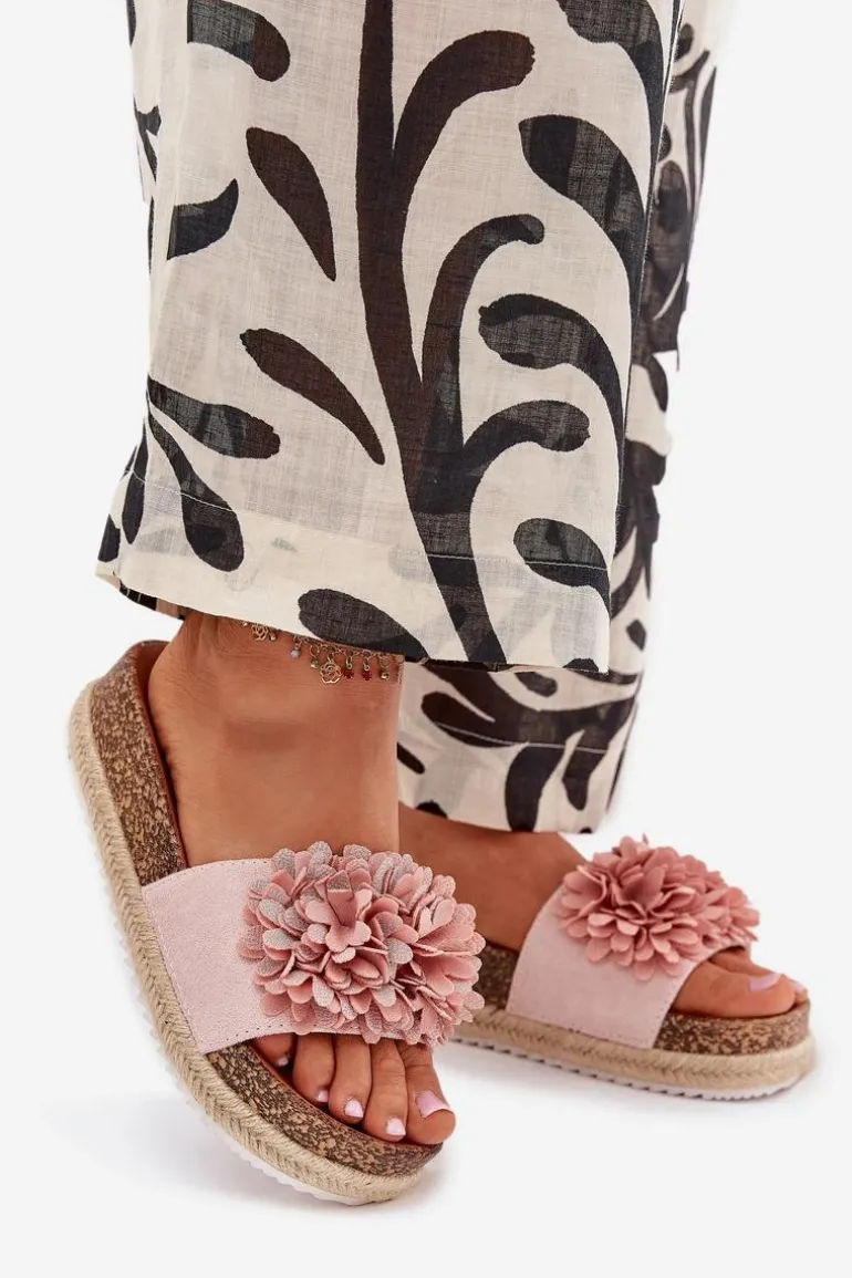 Klapki Damskie Na Platformie Z Ozdobnymi Kwiatkami Różowe Tessara